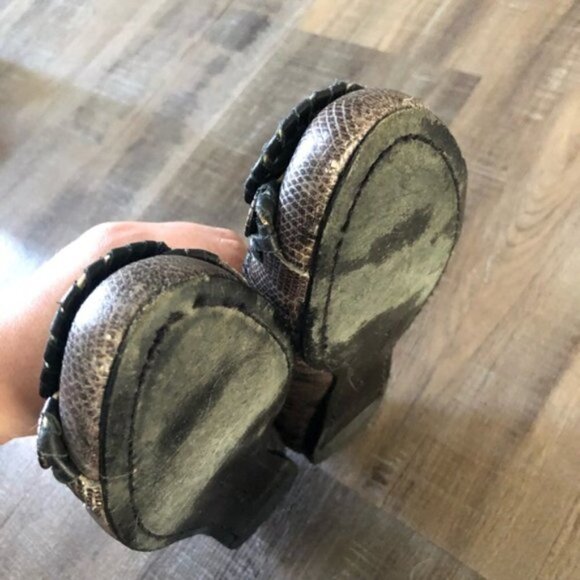 Jack Rogers Dakota Snakeskin Animal Print Coin Medallion Flats 6 - Picture 7 of 9